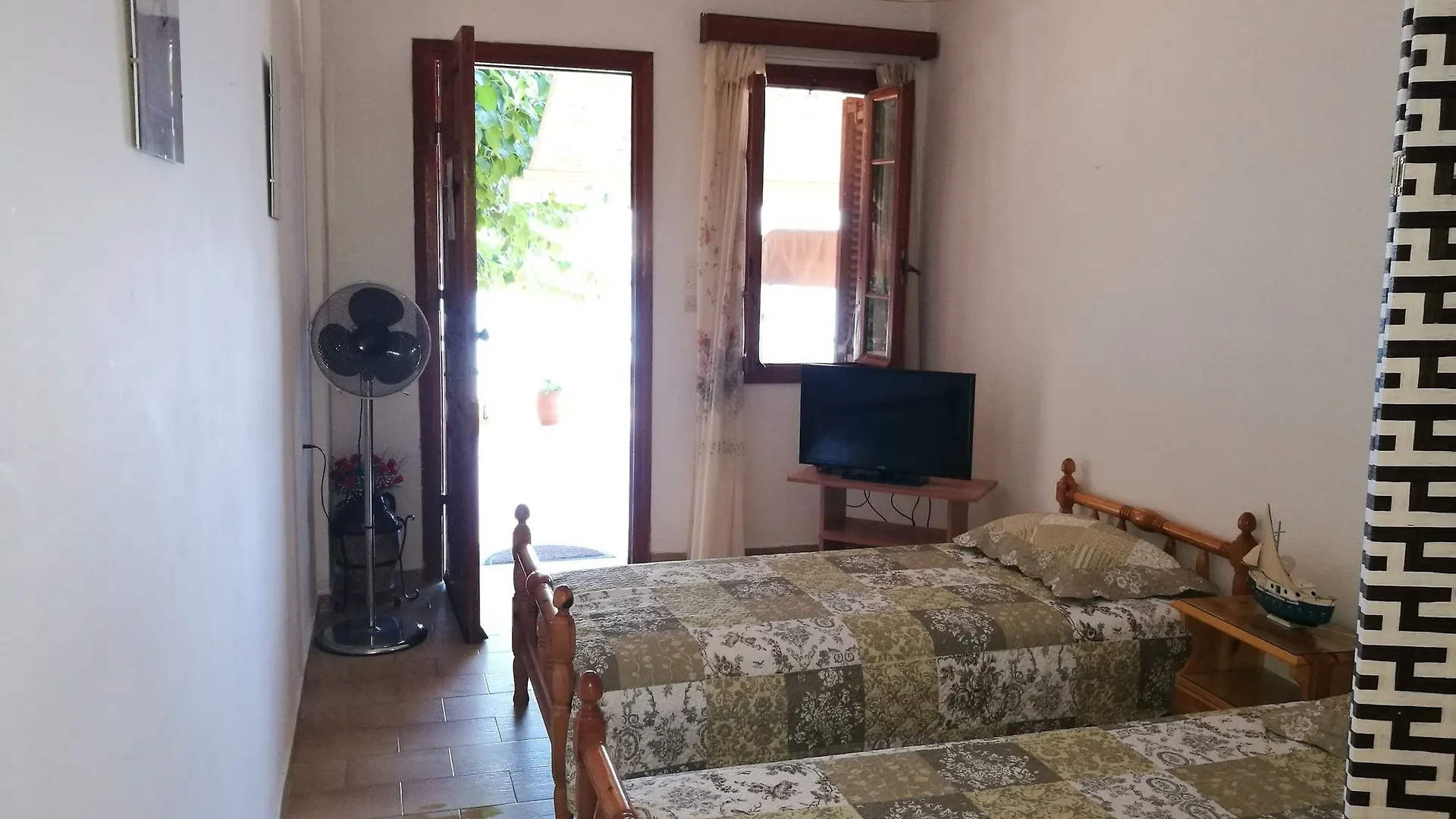 Alekos Beach Houses-Jerasimo Villa Lixouri 0*,  Greece